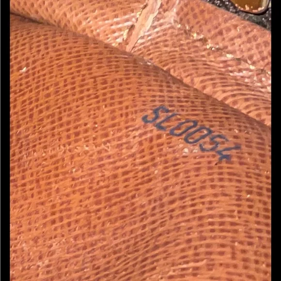 ✅ Authentic Louis Vuitton Brown Tan Messenger Bag Monogram - Picture 7 of 12